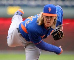 Noah_Syndergaard_throws_live_BPon_-WSMediaDay_(22279313563)